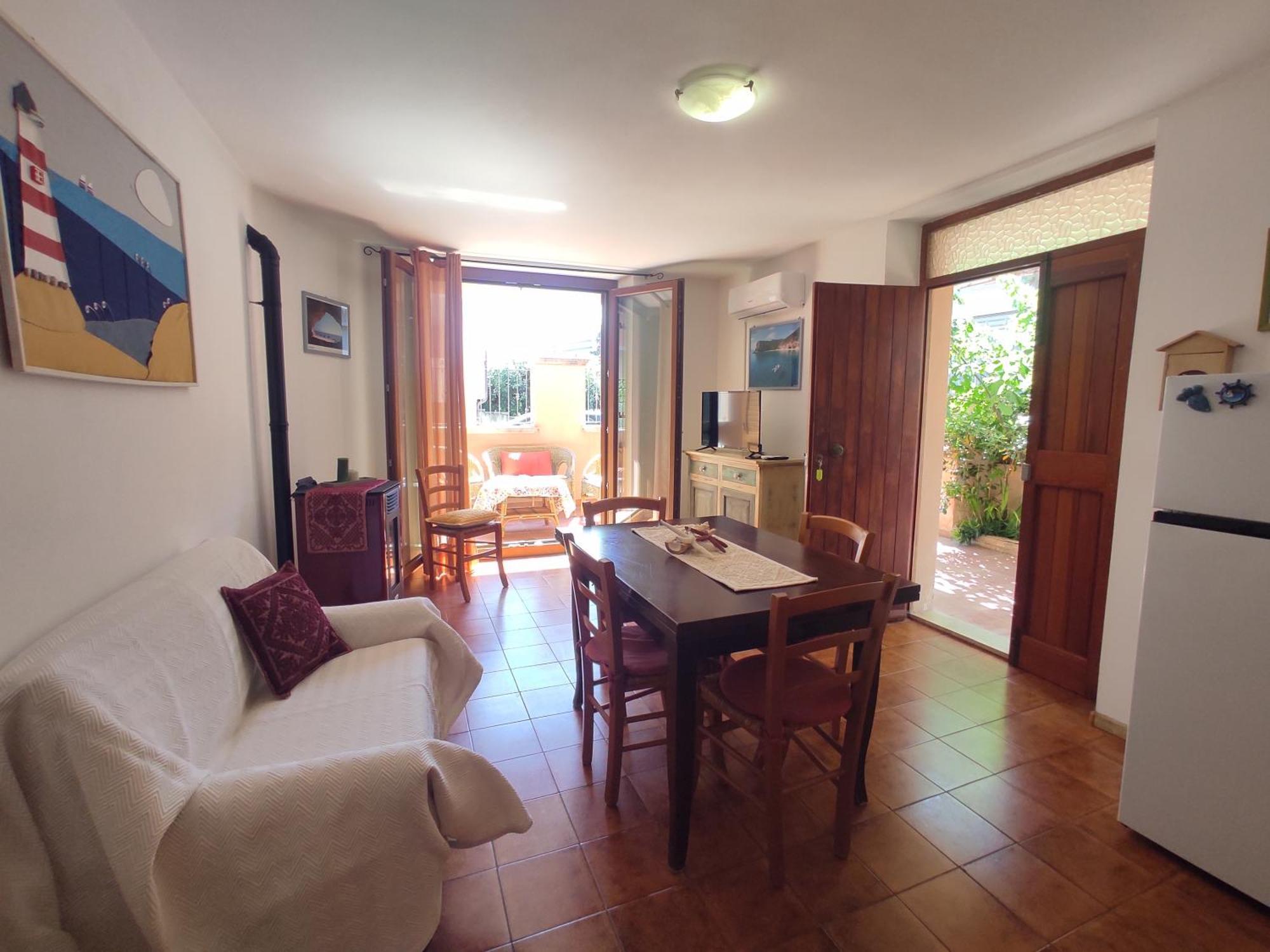 Casa Goletta soggiorno per 4 a 2 minuti dalla spiaggia Cala Gonone Esterno foto